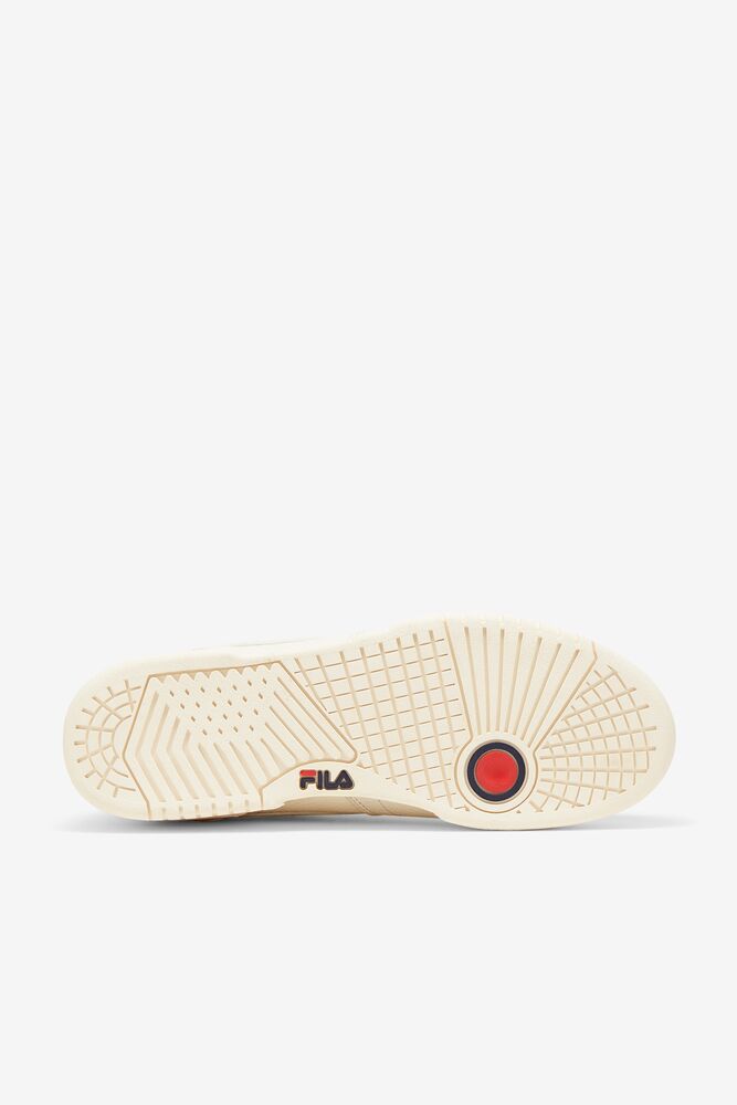 tan fila shoes