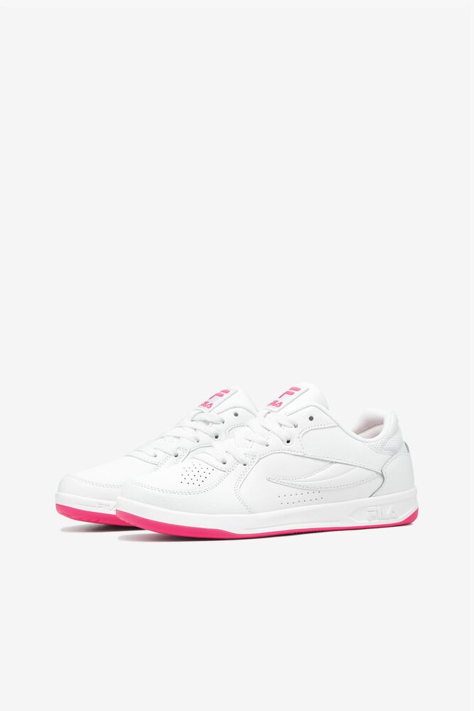 white tennis shoes fila