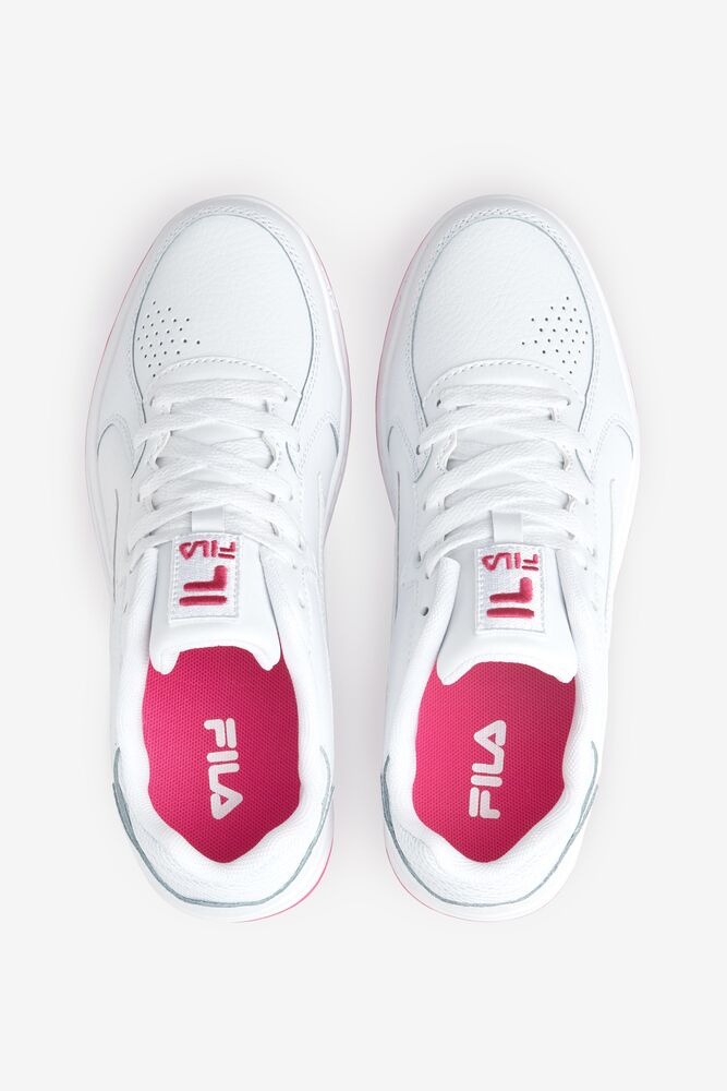 fila tennis shoes white