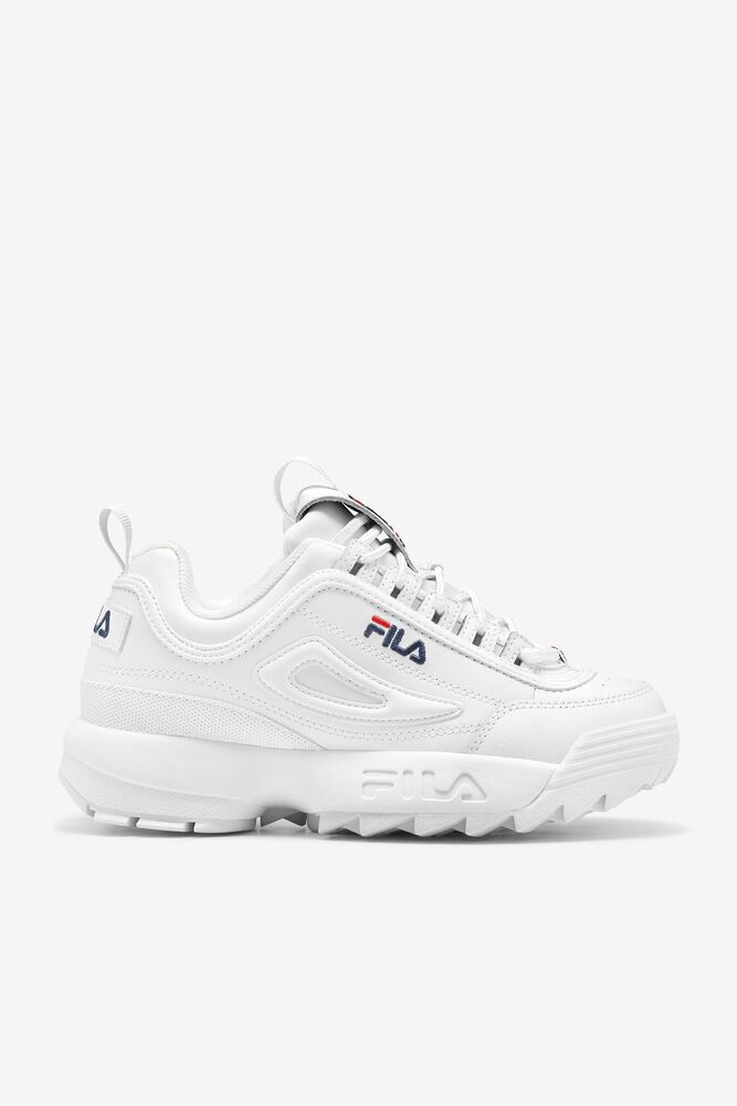 white chunky fila shoes